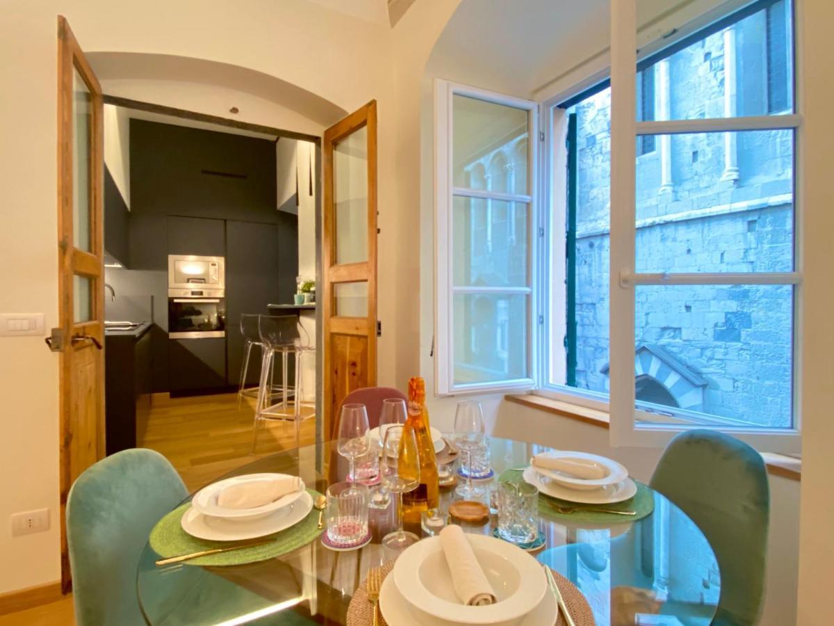 Amazing San Lorenzo 19, Rolli Palace Unesco - Stunning View Overlooking The Cathedral - Free Private Parking- جنوة المظهر الخارجي الصورة